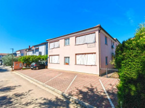 Apartments 1282